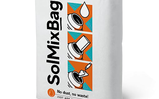 The bag is produced in-house thanks to the company’s uniquely integrated value chain: SolmixBag is created from Mondi’s water-soluble sack kraft paper and uses 20% less paper than the industry standard 2-ply paper bags. The solution is able to run on existing filling machines, and it is available in standard sizes, offering customers a smooth transition from their existing solutions. SolmixBag provides the same strength and shelf-life as its predecessors, with good printing results for a quality, stand-out appearance on shelf.
