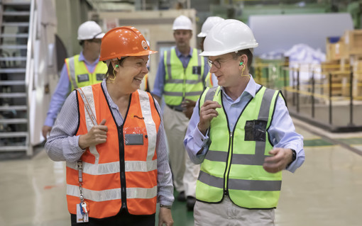 Mondi's Executive Committee visiting a production plant.
