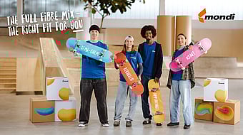 Four young people are holding colourful skateboards, each adorned with the names of Containerboard's various product categories. They are surrounded by Mondi boxes, and in the top left corner, the phrase "The full fibre mix - the right fit for you" appears.