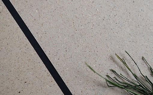 IQ GRASS + PACKAGING is FSC™ and PEFC certified, free of chlorine and heavy metals. Like all Mondi brands from the paper mills in Austria and Slovakia, this grass paper is Cradle to Cradle Certified® at the bronze level. It also complies with ISO standards 14001 and 9001. It is optionally available in CO2-neutral.