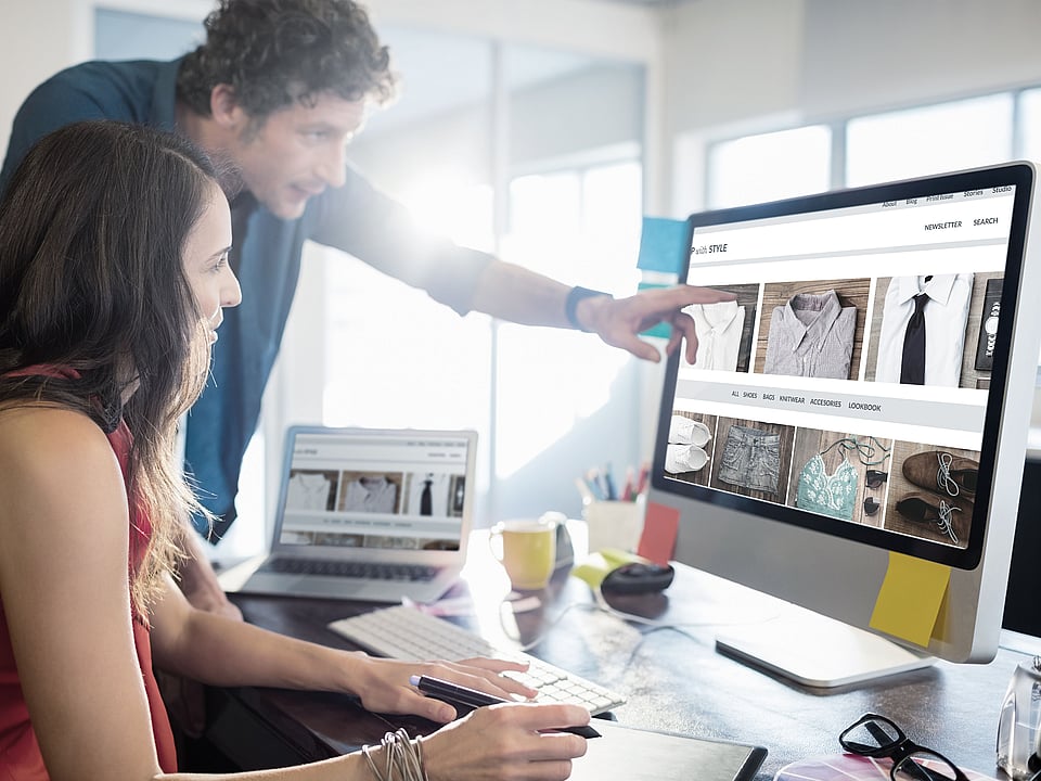 Shop online more sustainably image