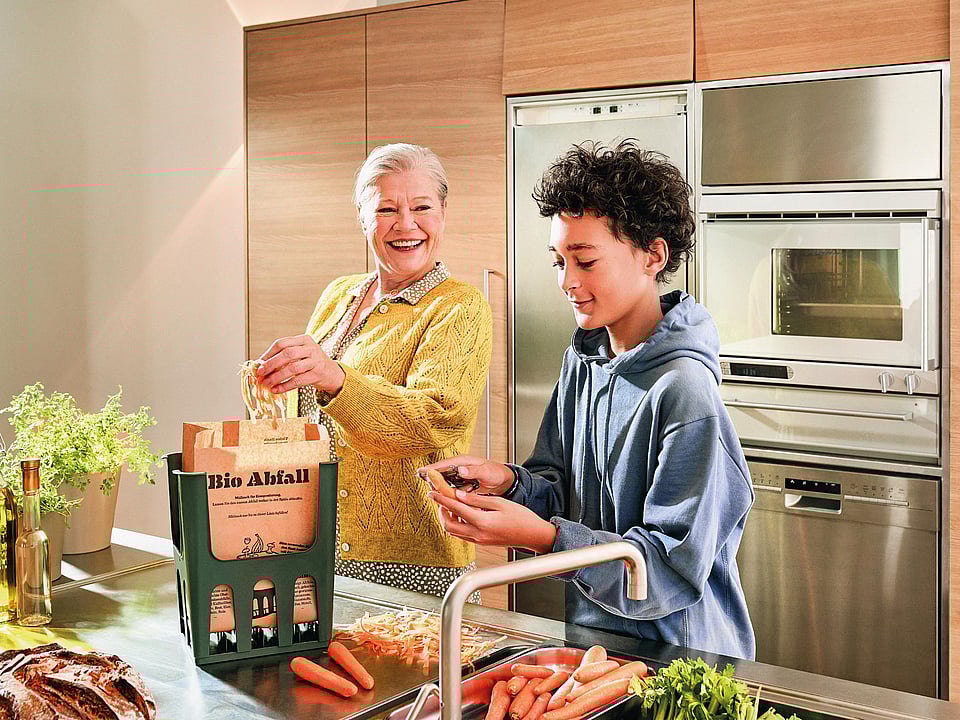 Mondi’s compostable Advantage MF EcoComp is used for paper bags for wet organic household waste.