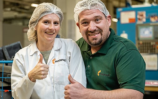 Kolleg:innen bei der Arbeit