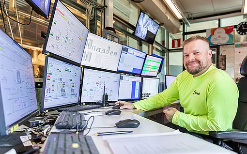production worker with monitors