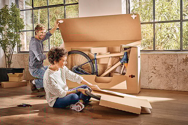 Verpackung für ein Fahrrad aus Wellpappe